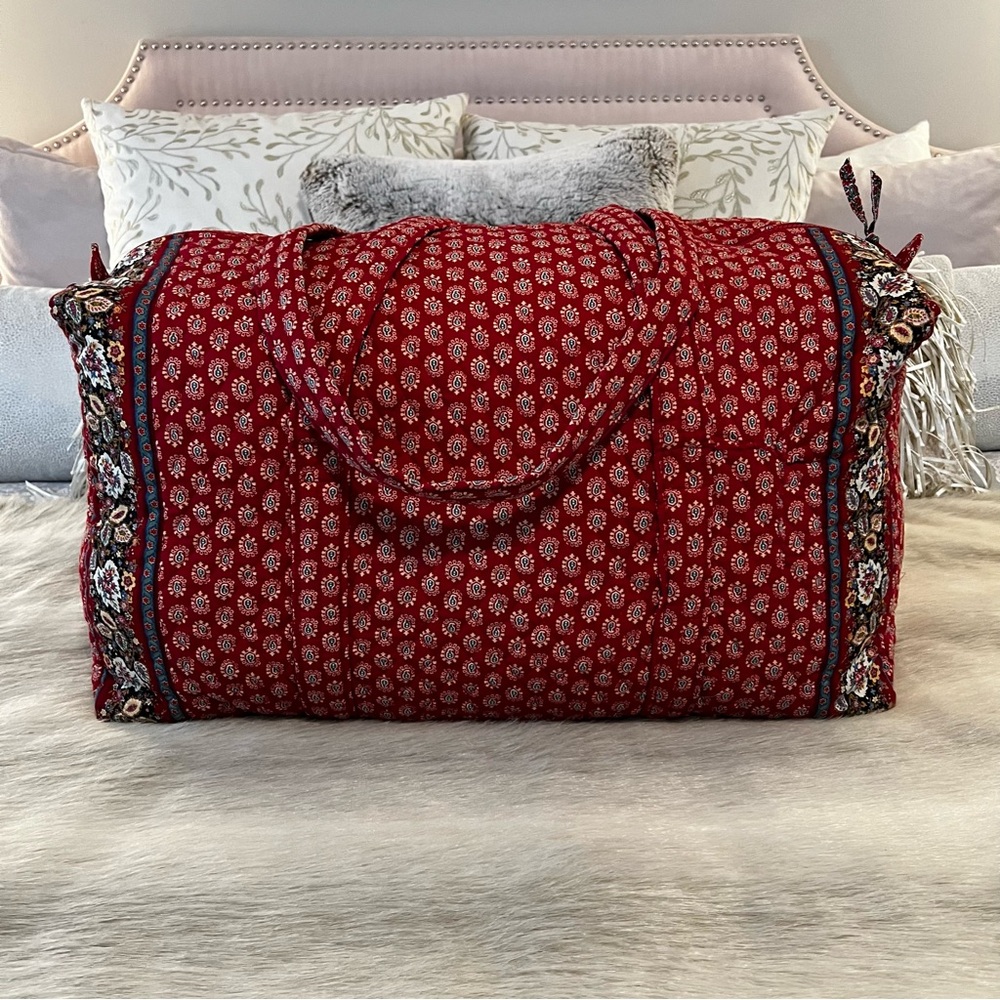 Vintage VERA BRADLEY Red Leaf 1993 XL Duffle Bag Floral Quilted Travel Cream USA